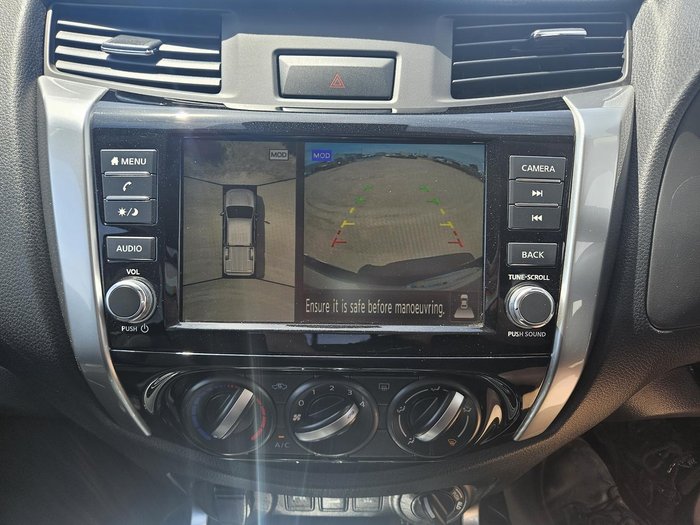 2023 Nissan Navara ST