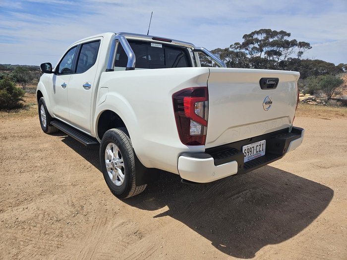 2023 Nissan Navara ST