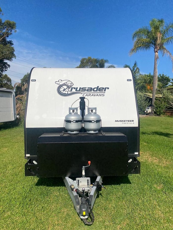 2023 Crusader Musketeer Treville Couples Van With Club Lounge