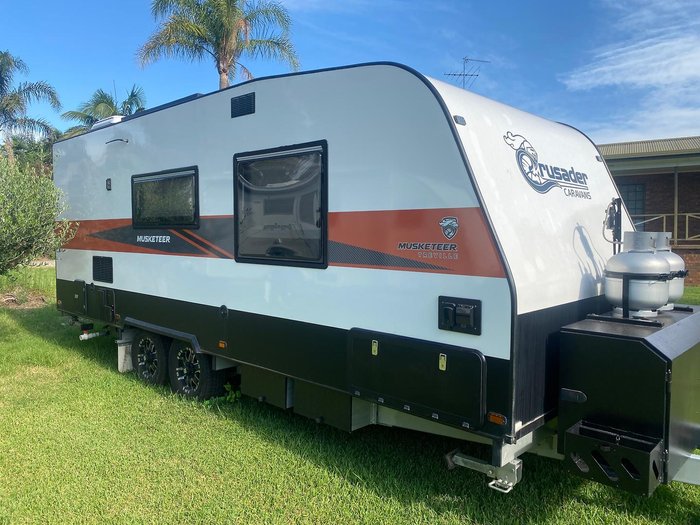 2023 Crusader Musketeer Treville Couples Van With Club Lounge