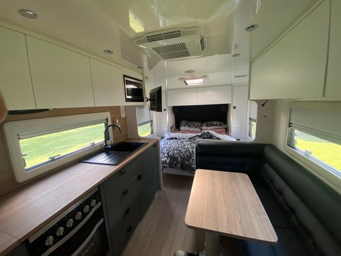 2023 Crusader Musketeer Treville Couples Van With Club Lounge