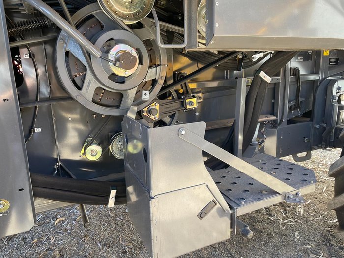 Gleaner S97 Super Series Combine Harvester