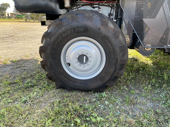 Gleaner S97 Super Series Combine Harvester