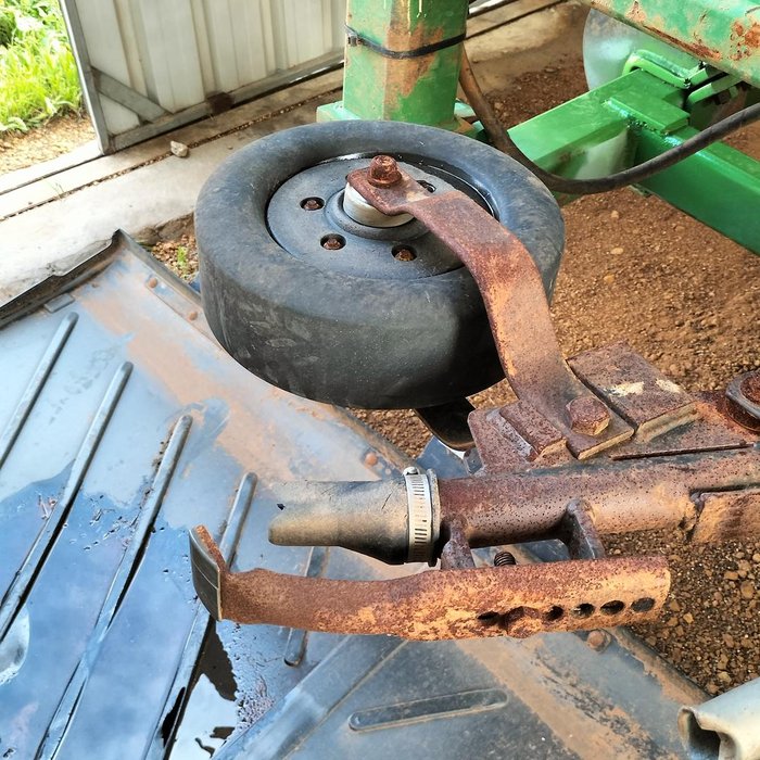 2002 Ausplow D49-300E 60Ft Seeding Bar