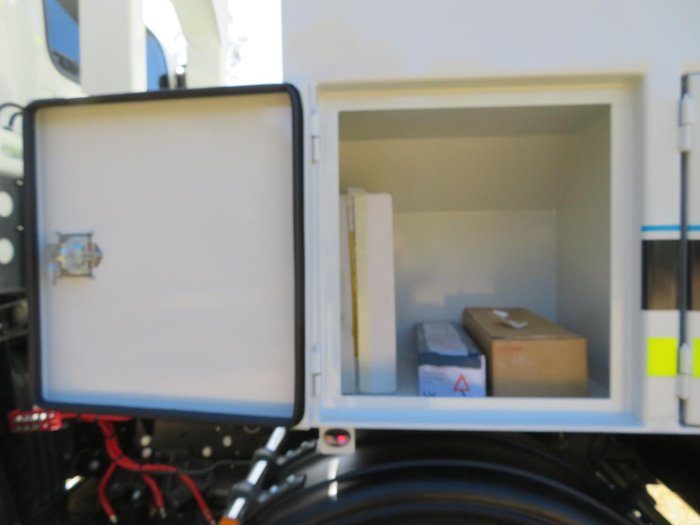 2025 Isuzu F Series FYH 300-350 White