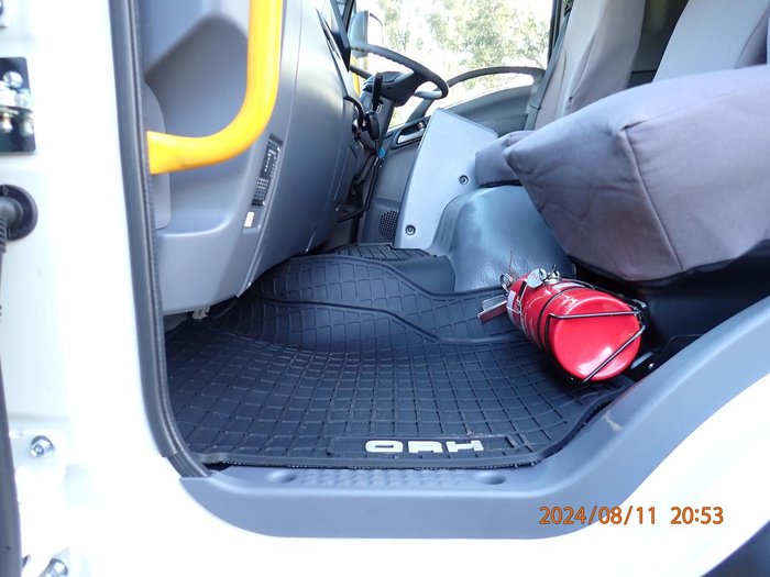 2025 Isuzu F Series FYH 300-350 White