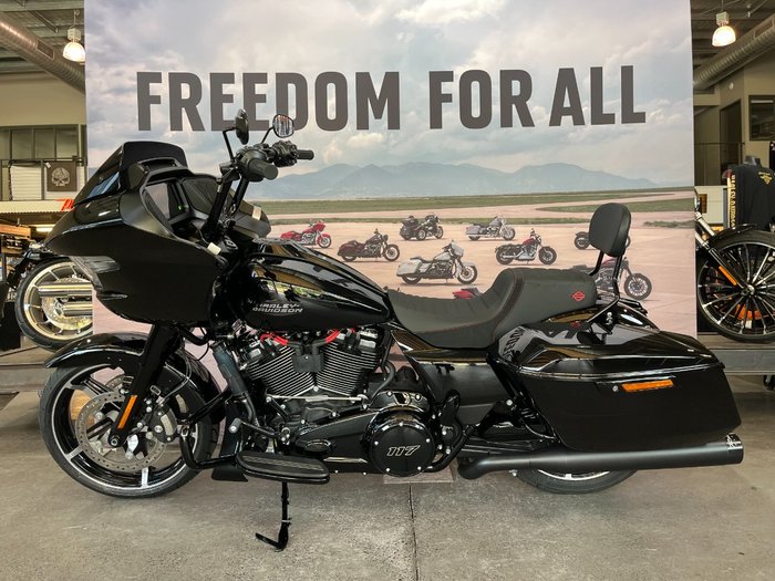 2025 Harley-davidson FLTRX ROAD GLIDE (117) Vivid Black