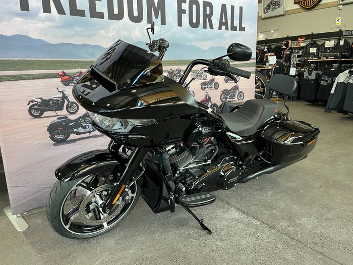 2025 Harley-davidson FLTRX ROAD GLIDE (117) Vivid Black