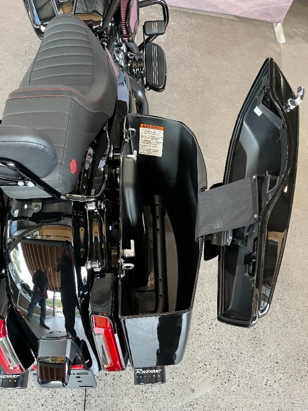 2025 Harley-davidson FLTRX ROAD GLIDE (117) Vivid Black