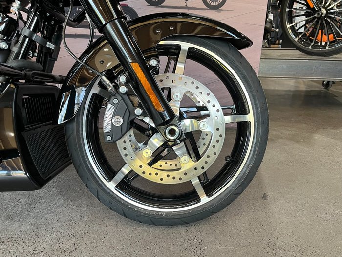 2025 Harley-davidson FLTRX ROAD GLIDE (117) Vivid Black