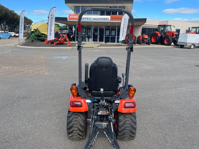Kubota Bx2380 23Hp Hst Rops Tractor