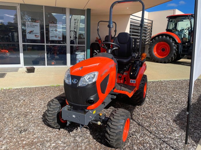 Kubota Bx2380 23Hp Hst Rops Tractor
