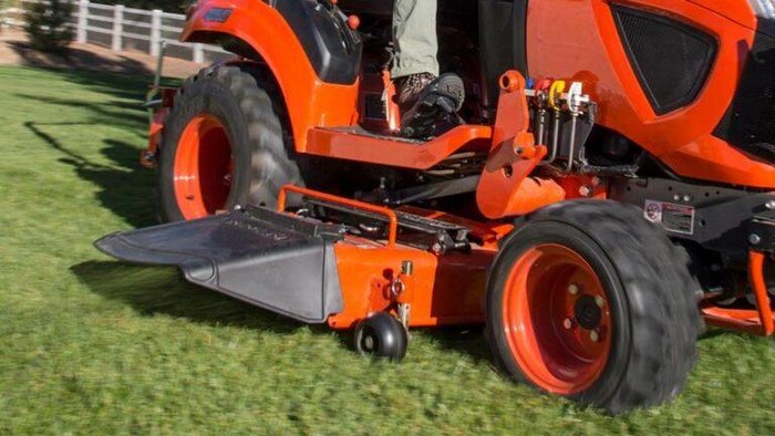 Kubota Bx2380 23Hp Hst Rops Tractor