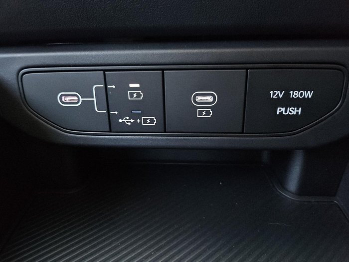 2025 Kia K4 Sport