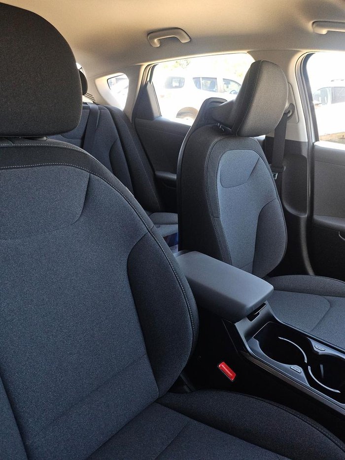 2025 Kia K4 Sport