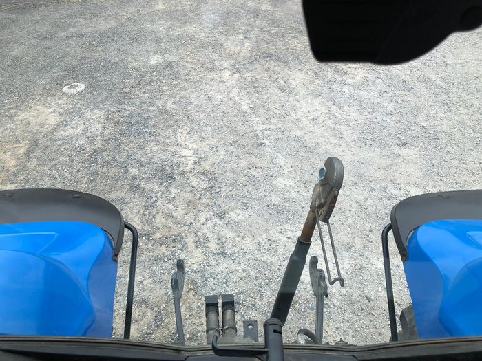 0 New Holland T6040 120Hp Cab Tractor With Fel Blue