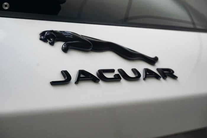 2024 Jaguar F-PACE D300 R-Dynamic SE