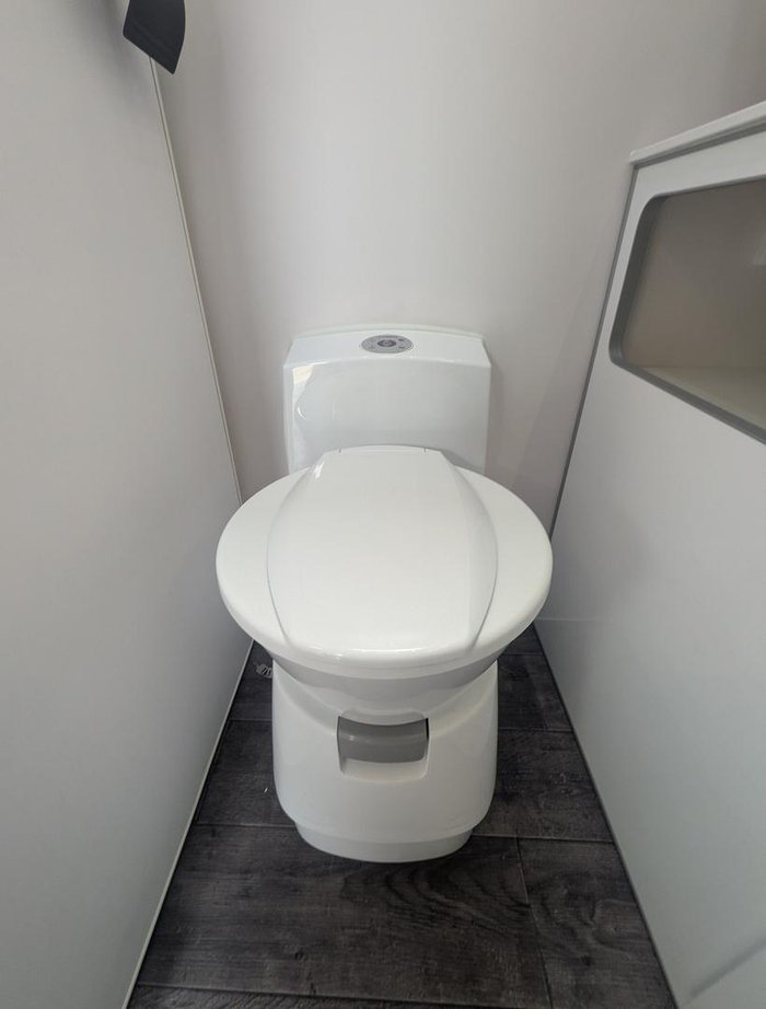 2025 JB Caravans Scorpion Sting (20'6)