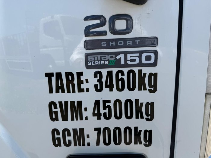 2014 Isuzu Nls 200 WHITE