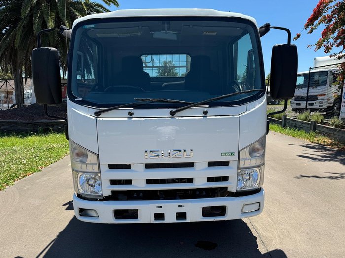 2014 Isuzu Nls 200 WHITE