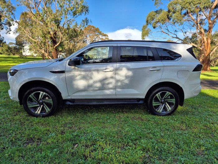 2024 Isuzu MU-X LS-T