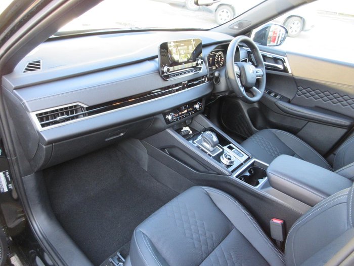 2024 Mitsubishi Outlander PHEV GSR