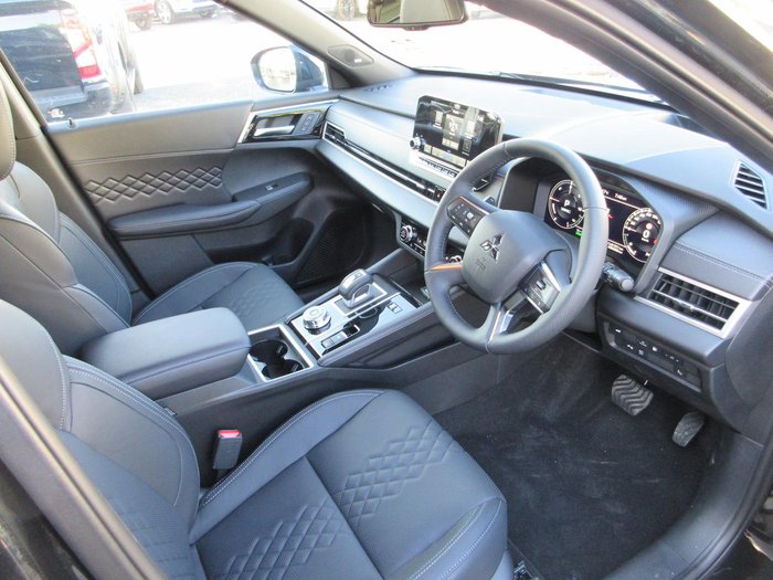 2024 Mitsubishi Outlander PHEV GSR