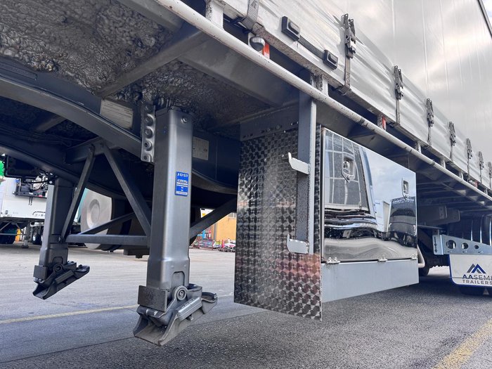 2019 Vawdrey St3 34 Pallet Sd B Double Refrigerated Roll Back Lead