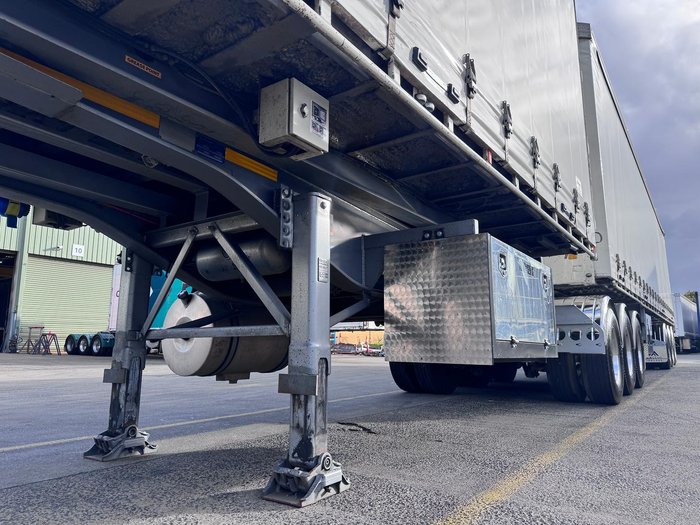 2019 Vawdrey St3 34 Pallet Sd B Double Refrigerated Roll Back Lead