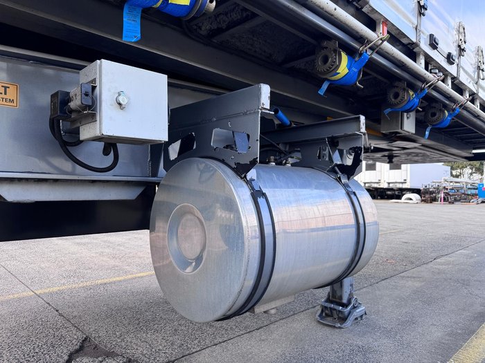 2019 Vawdrey St3 34 Pallet Sd B Double Refrigerated Roll Back Lead