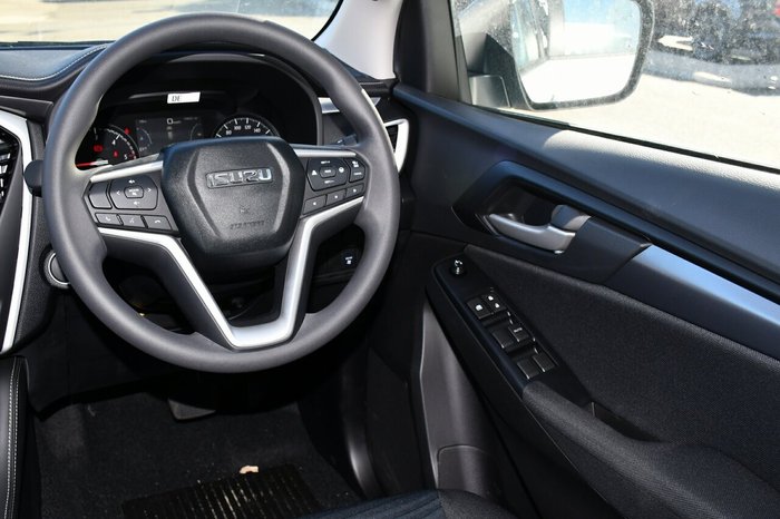 2024 Isuzu MU-X LS-M