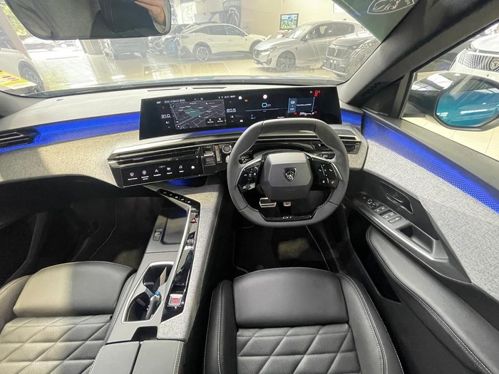 2025 Peugeot 3008 GT Premium Hybrid