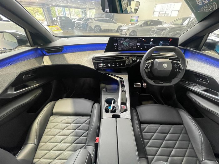 2025 Peugeot 3008 GT Premium Hybrid
