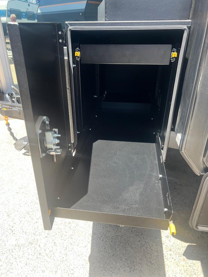 2025 JB Caravans Scorpion Sting Air 19'6 Front Door