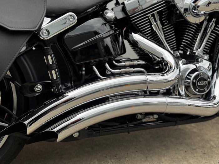 2015 Harley-Davidson Breakout 103 (FXSB) Softail Black