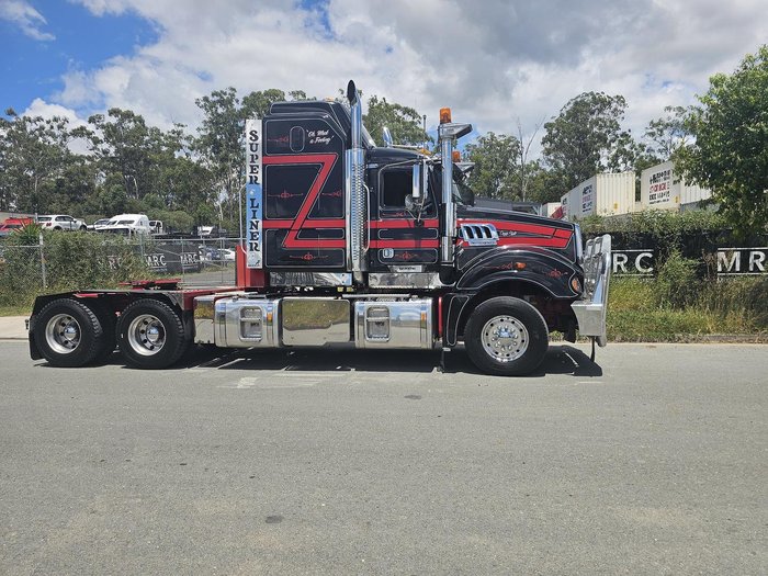 2017 Mack Clxt Superliner