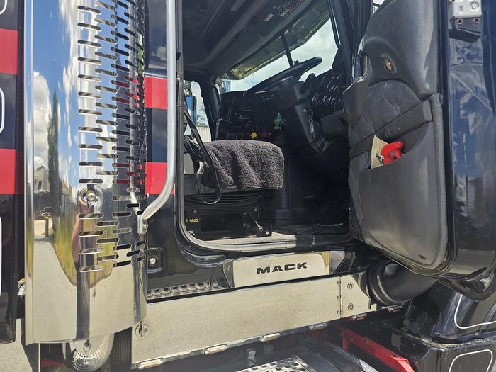 2017 Mack Clxt Superliner