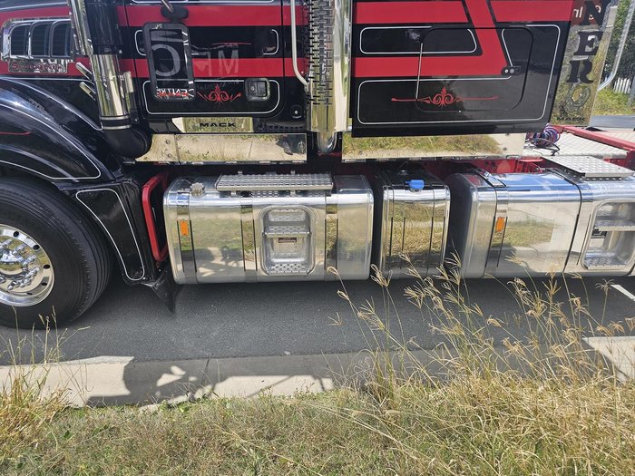 2017 Mack Clxt Superliner