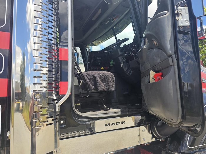 2017 Mack Clxt Superliner