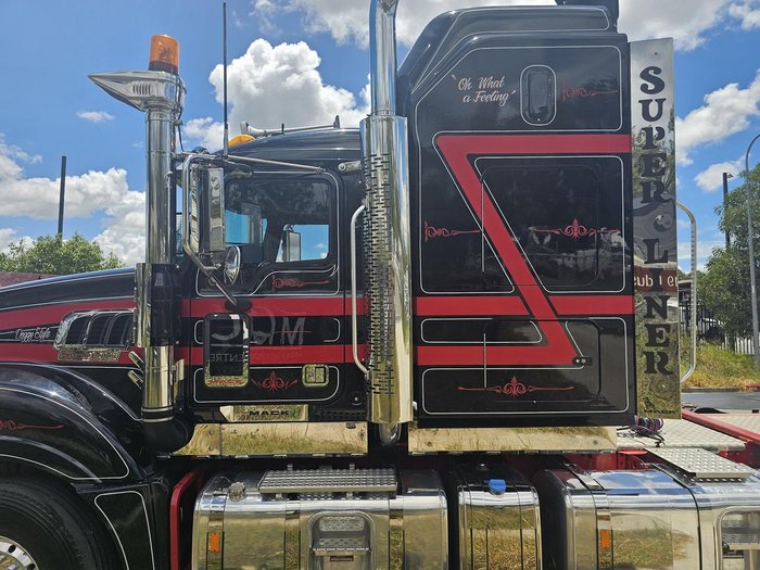 2017 Mack Clxt Superliner