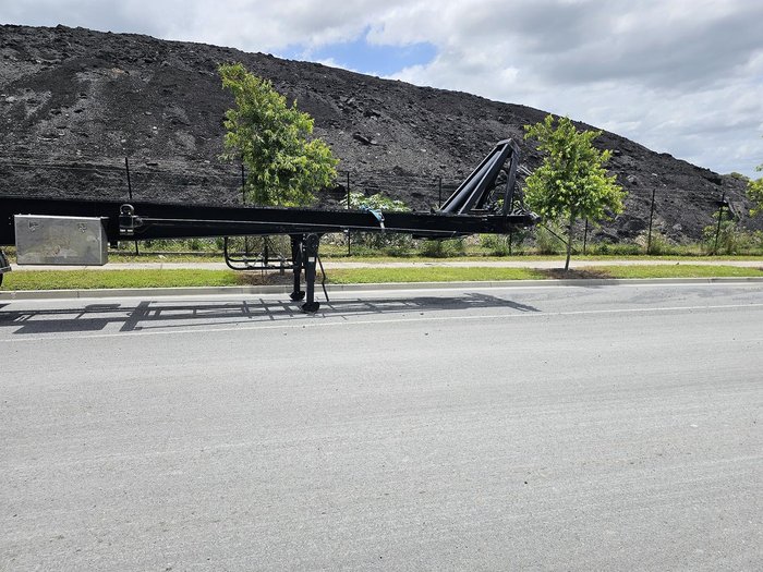2008 Moore 36 Hooklift Stable Tip Black