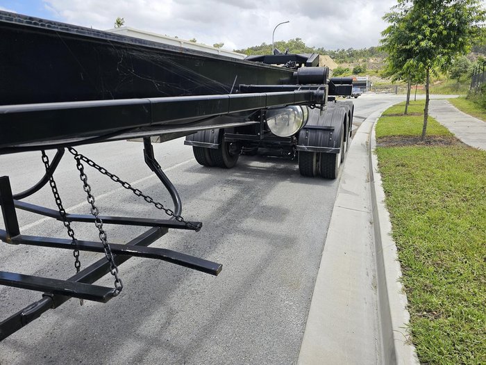 2008 Moore 36 Hooklift Stable Tip Black