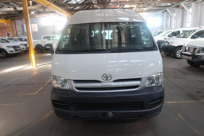 2006 Toyota Hiace Commuter TRH223R French Vanilla