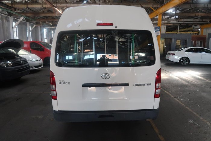 2006 Toyota Hiace Commuter TRH223R French Vanilla