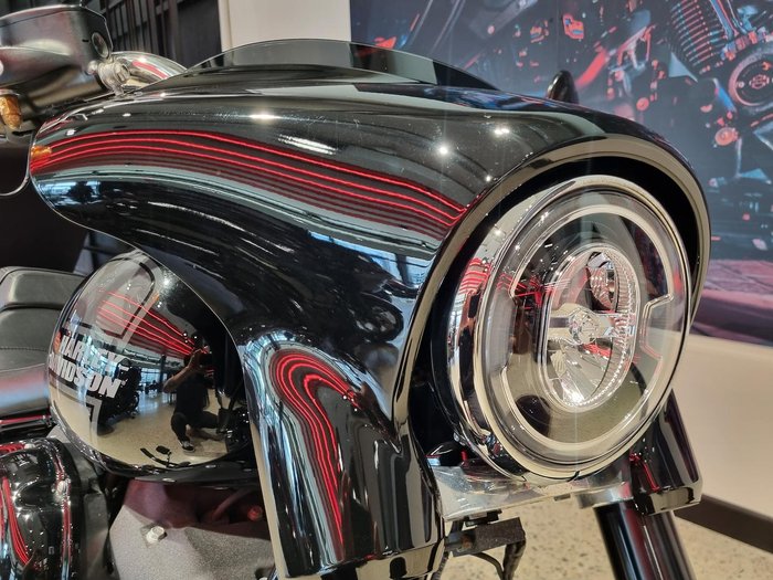 2022 Harley-Davidson Sport Glide 107 (FLSB) Softail Black