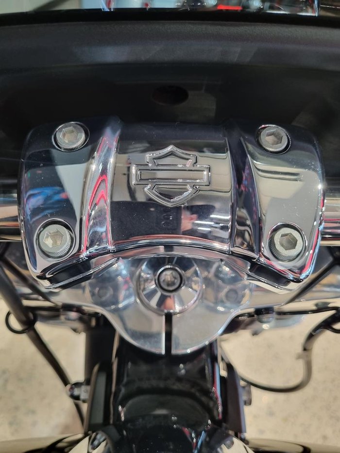 2022 Harley-Davidson Sport Glide 107 (FLSB) Softail Black
