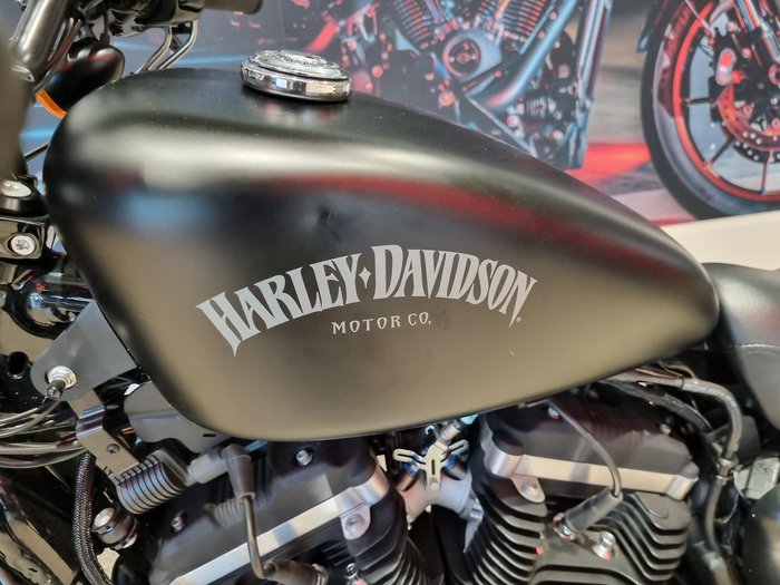 2014 Harley-Davidson Iron 883 (XL883N) Sportster Black