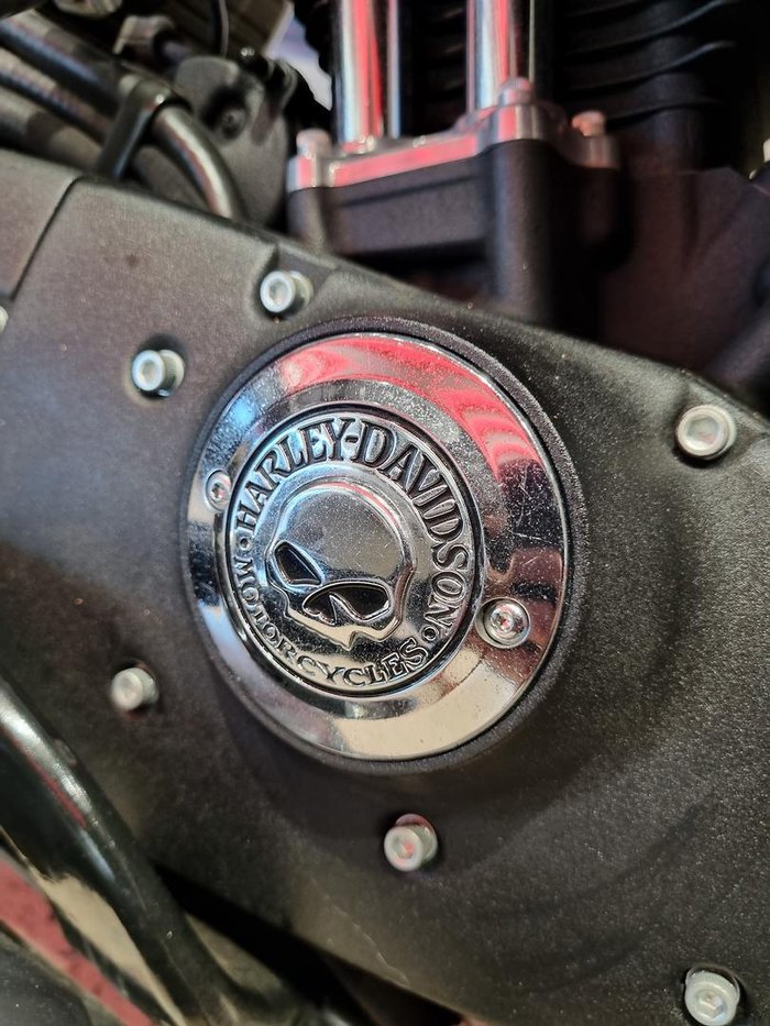 2014 Harley-Davidson Iron 883 (XL883N) Sportster Black