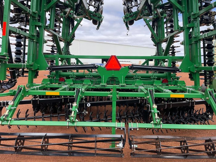 Great Plains 40 Turbo Max 4000 Vertical Tillage