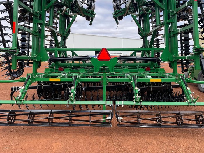 Great Plains 40 Turbo Max 4000 Vertical Tillage